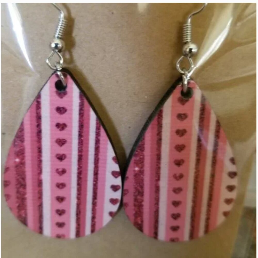 ✨ 5 for $25 ✨ Beautiful Handmade Heart Love Themed Tear Drop Earrings